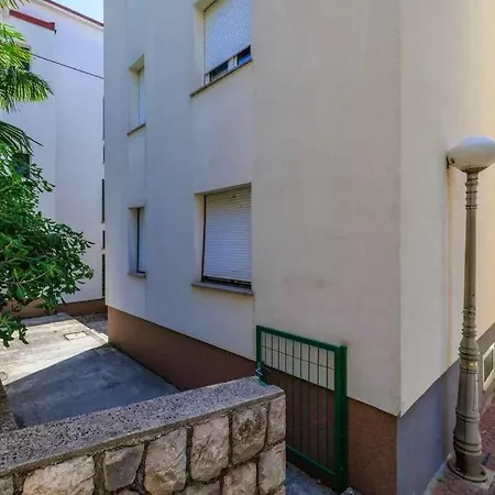 In 51468 * Crikvenica