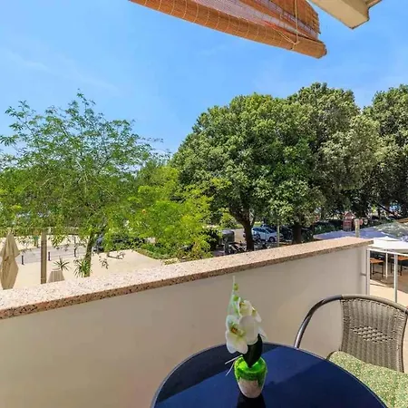 In 51468 * Crikvenica